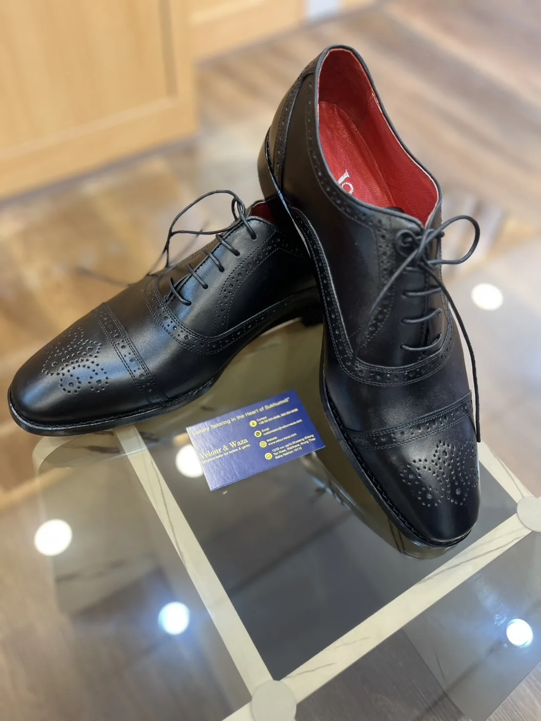 Custom balck oxford with red linning In Velour & Waza Custom Tailor