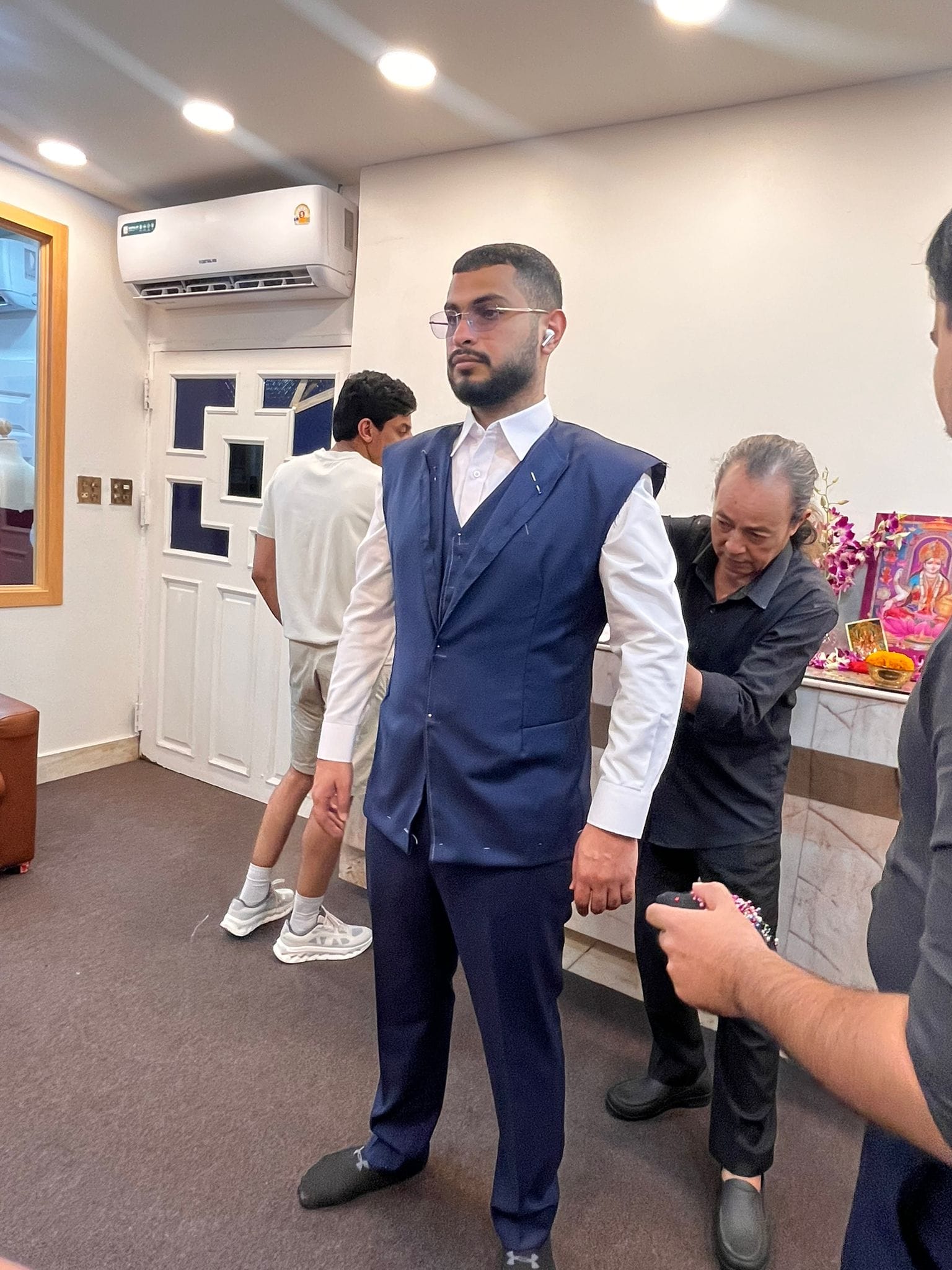 Custom wedding suit tailoring Bangkok full canvas